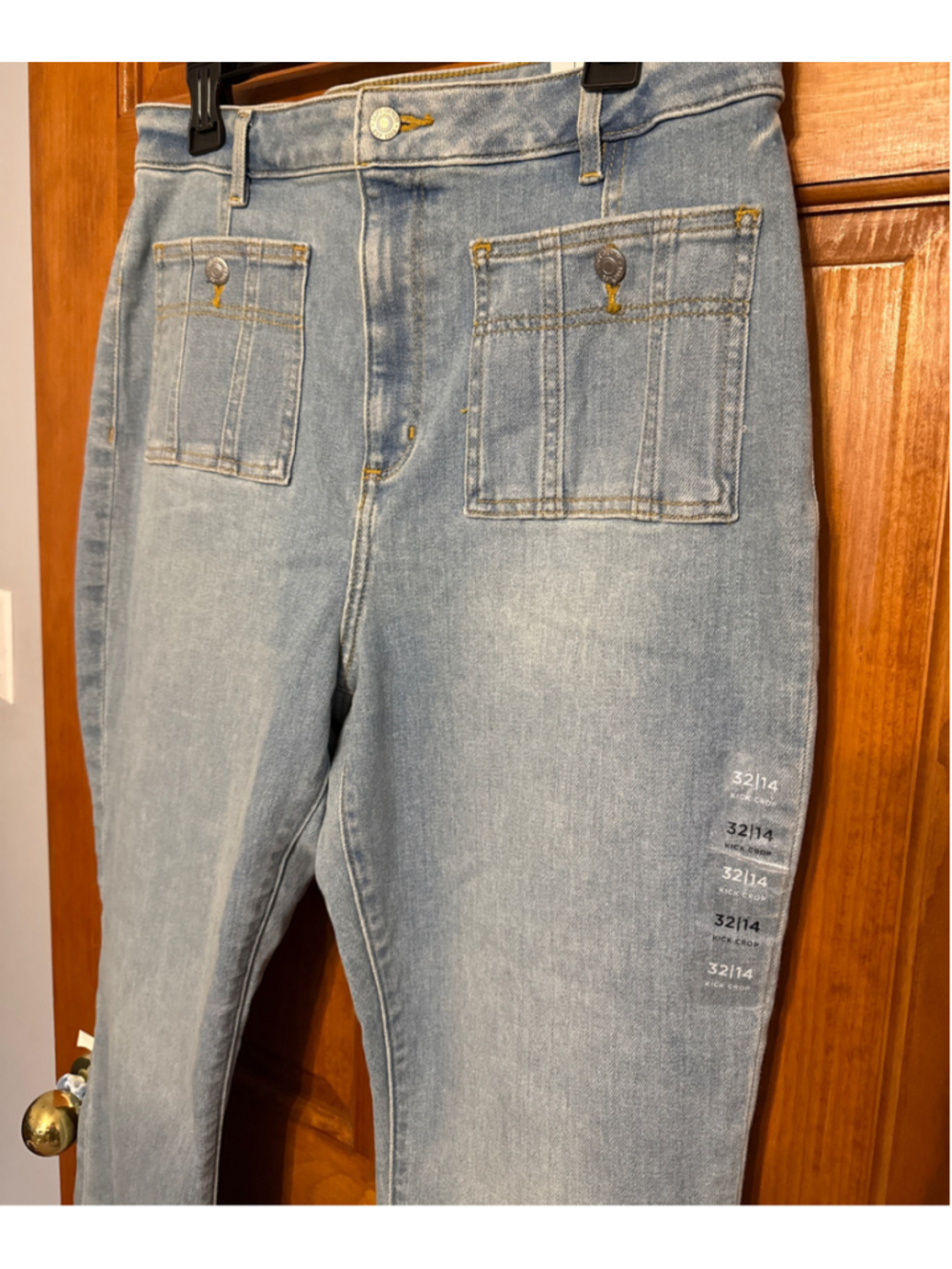 Loft patch pocket kick crop jeans 14 - Picture 2 of 8